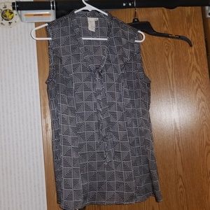 Tie neck sleeveless blouse